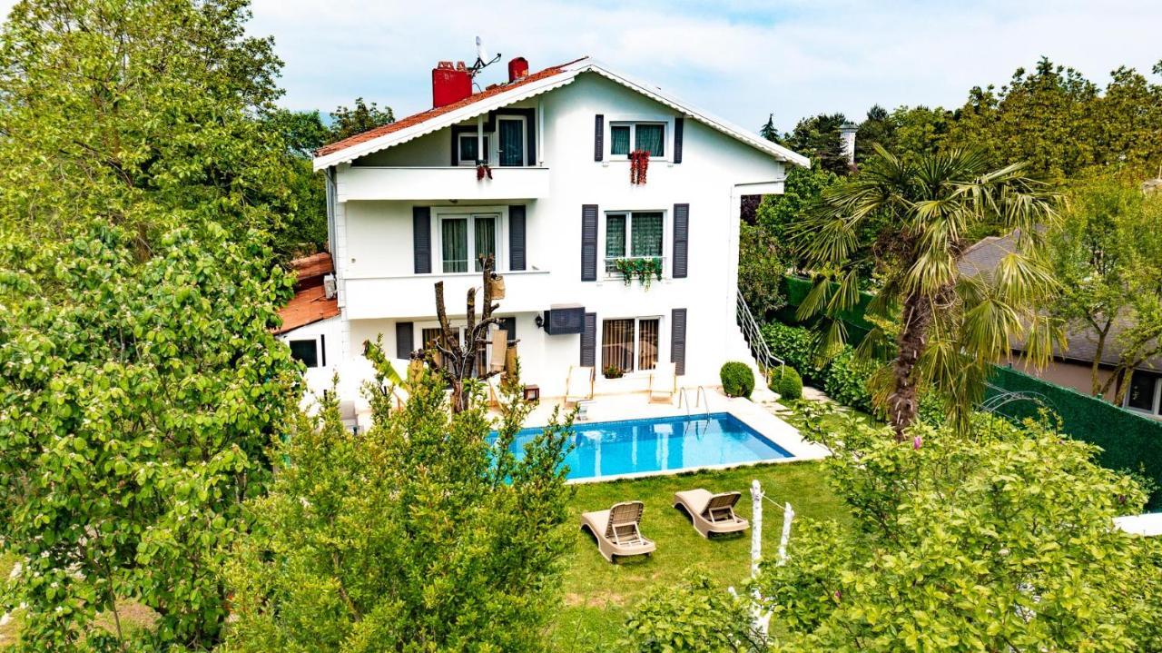 Villa Atlas Muhafazakar Havuzlu, Mustakil Genis Bahceli Sapanca Exterior photo